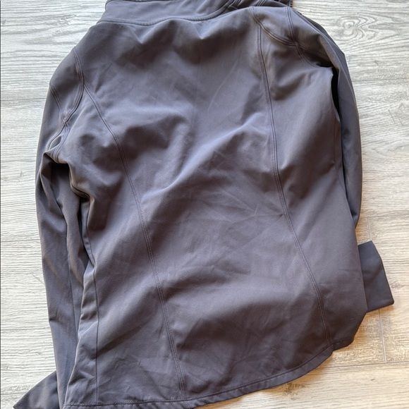 Gray Jacket Fitted Performance Style - Picture 3 of 3